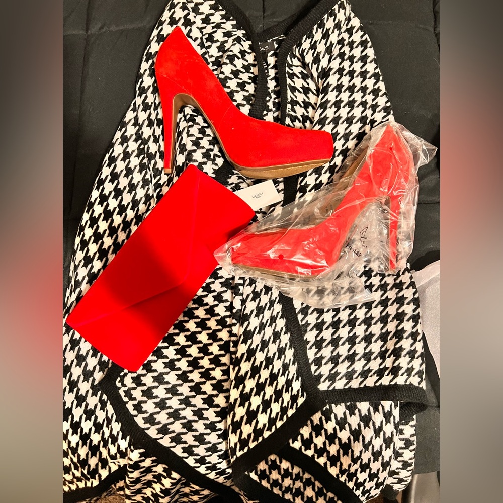 Bundle! Houndstooth Cape, red velvet clutch, red Jessica Simpson heels- size 10